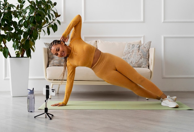 Get Moving at Home: Quick 30-Minute Fat-Burning Workouts for Self-Isolation