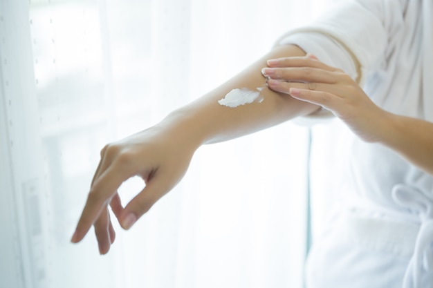 Nourishing Your Skin: 5 Foods to Ease Eczema Symptoms