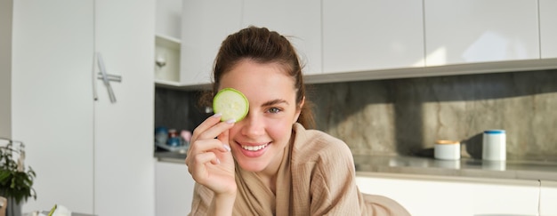 Subtle Anti-Aging Tips to Leave Everyone Wondering